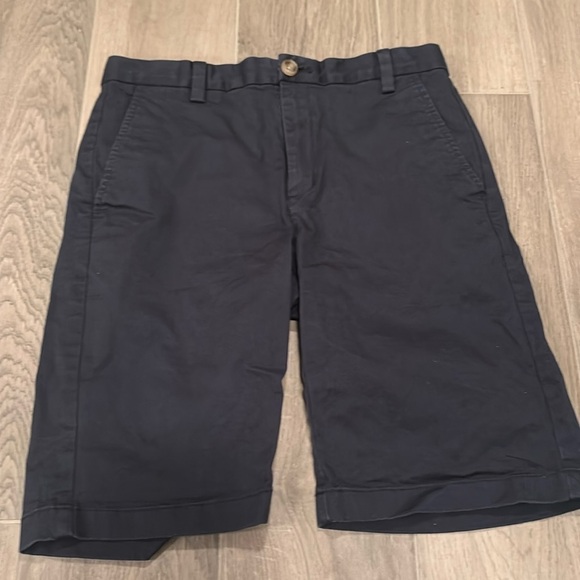 Vineyard Vines Boys Navy Khaki Shorts Size 16 - Picture 1 of 4